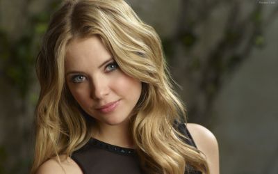 574d6_ashley-benson.jpg