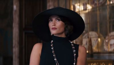 Large-black-Sun-Hat-Gemma-Arterton-in-Murder-Mystery.jpg