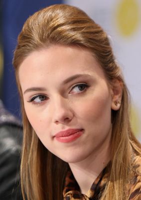 scarlett-johansson-religion-hobbies-political-views.jpg