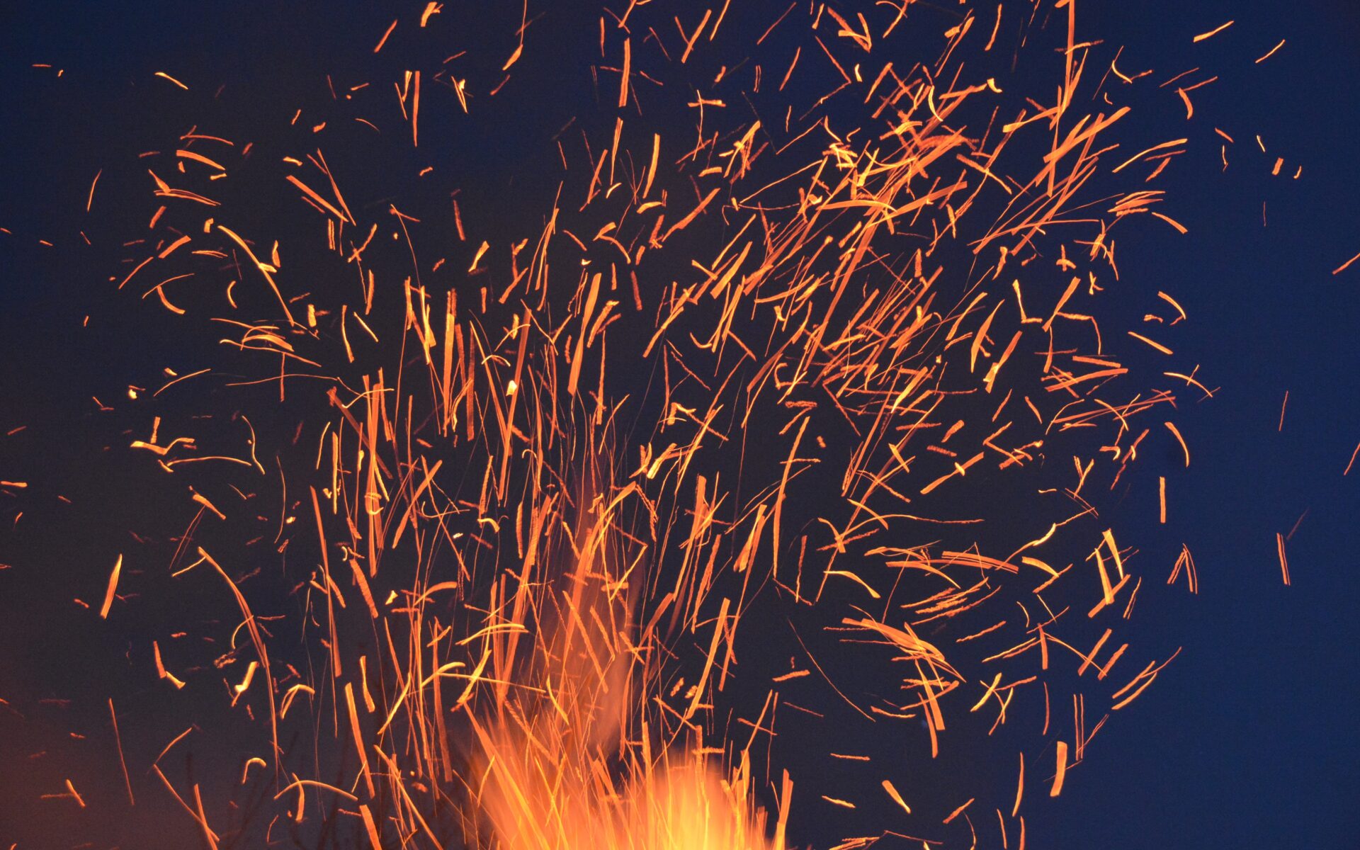 Abstract-Art-Blaze-Bonfire-Photo-By-Pixabay-From-Pexels-1920x1200.jpeg