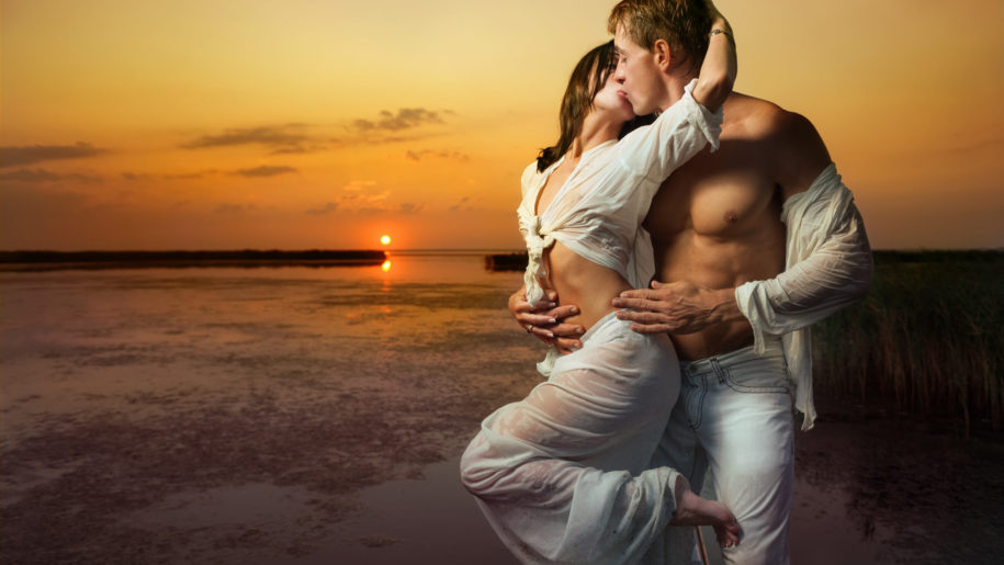 Sunset-twilight-lake-handsome-couple-man-and-woman-kissing-love-picture-915x515.jpg