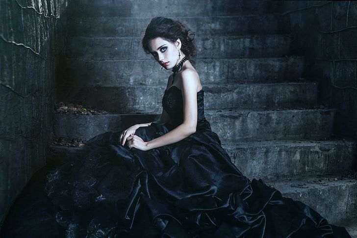 black-dress-girl-gothic-wallpaper-preview.jpg