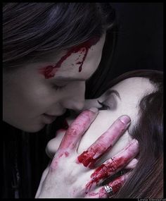 f21268caae07e28ef812a4da78fe68d5--male-vampire-vampire-love.jpg