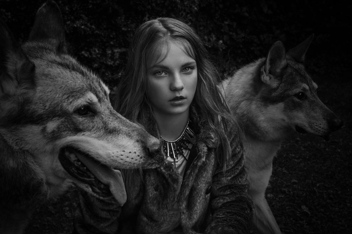 jungle-wolf-and-girl.jpg