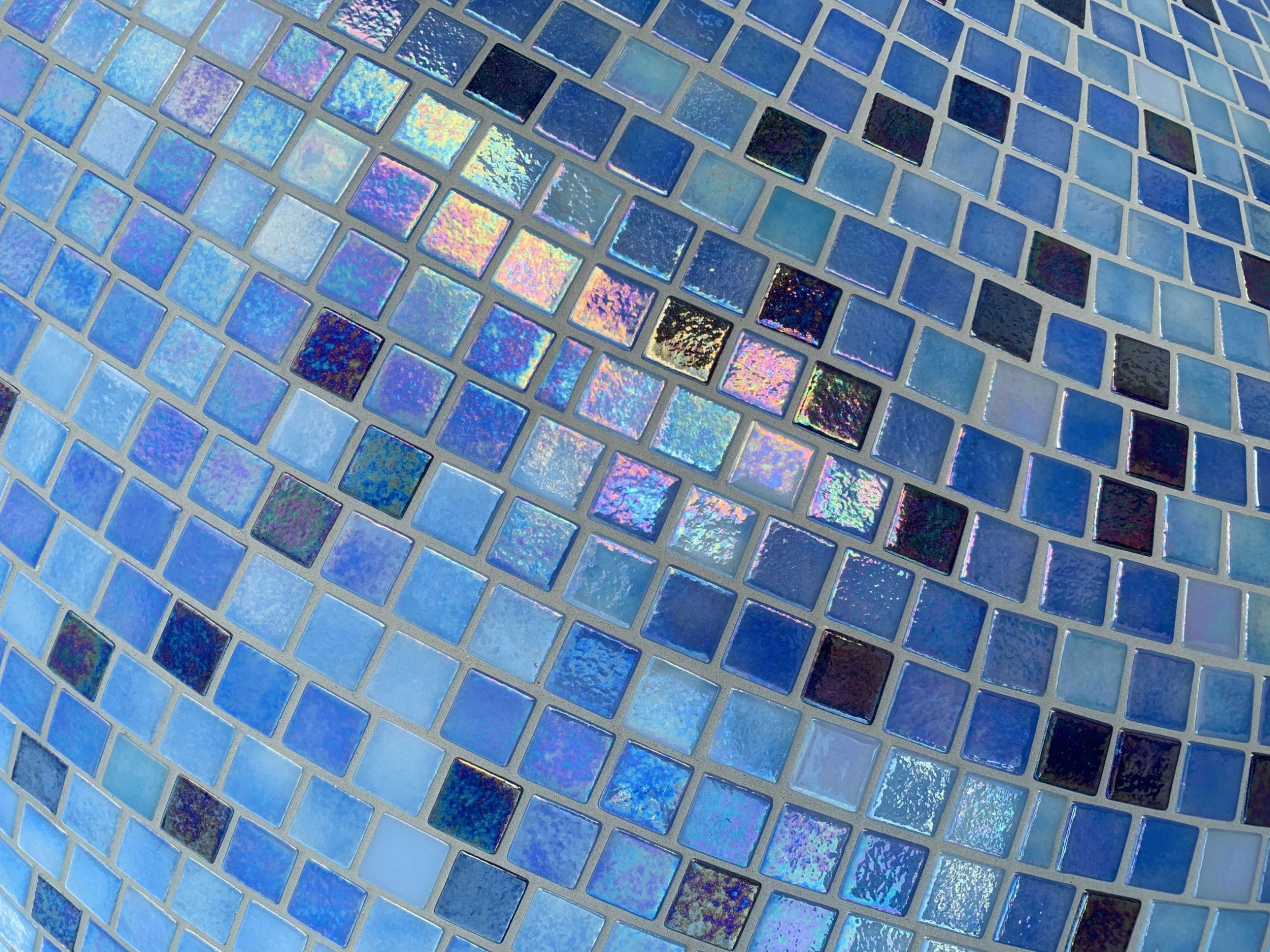 blue-tiles_t20_VLJx03.jpg