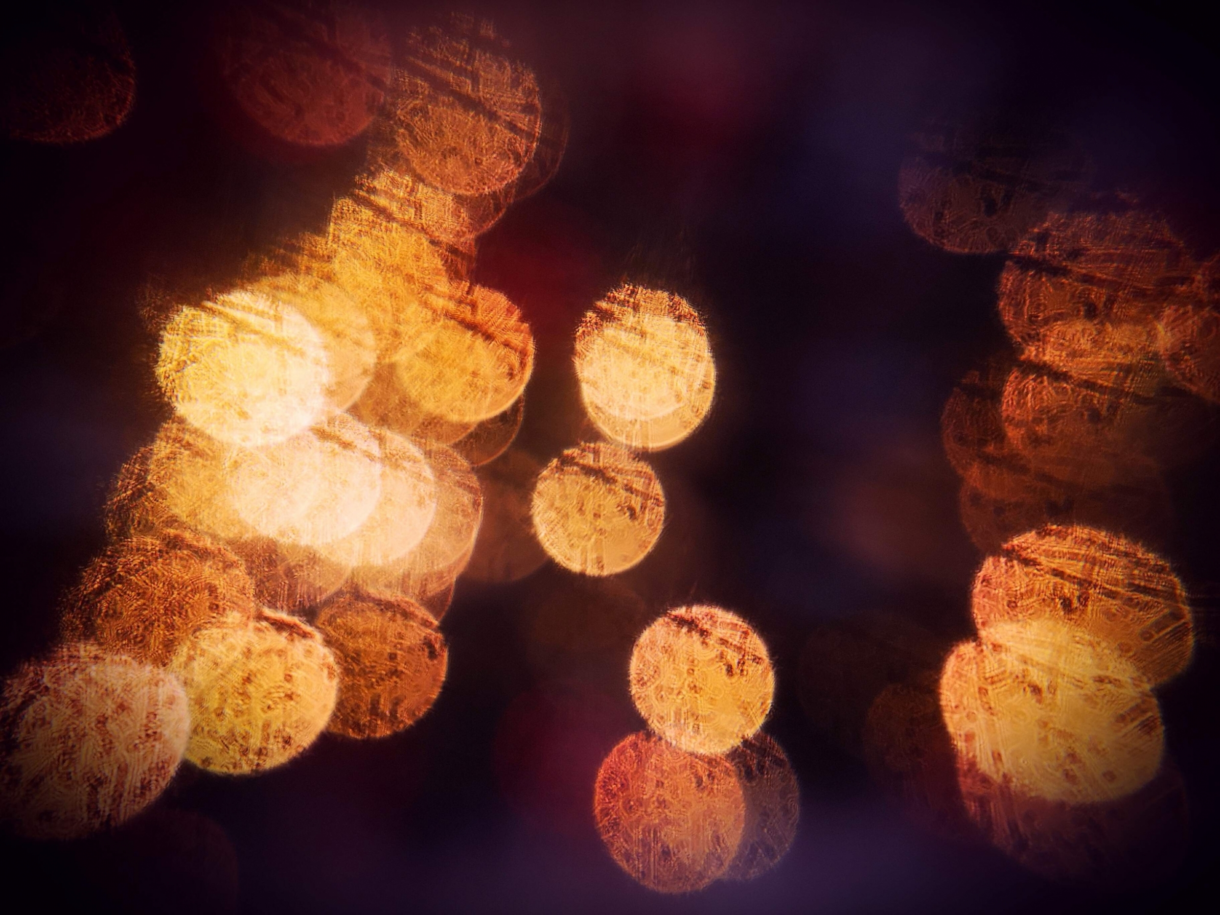 dark-christmas-golden-bokeh-warm-lights-blurry-fairy-cozy_t20_KJ3rg1.jpg