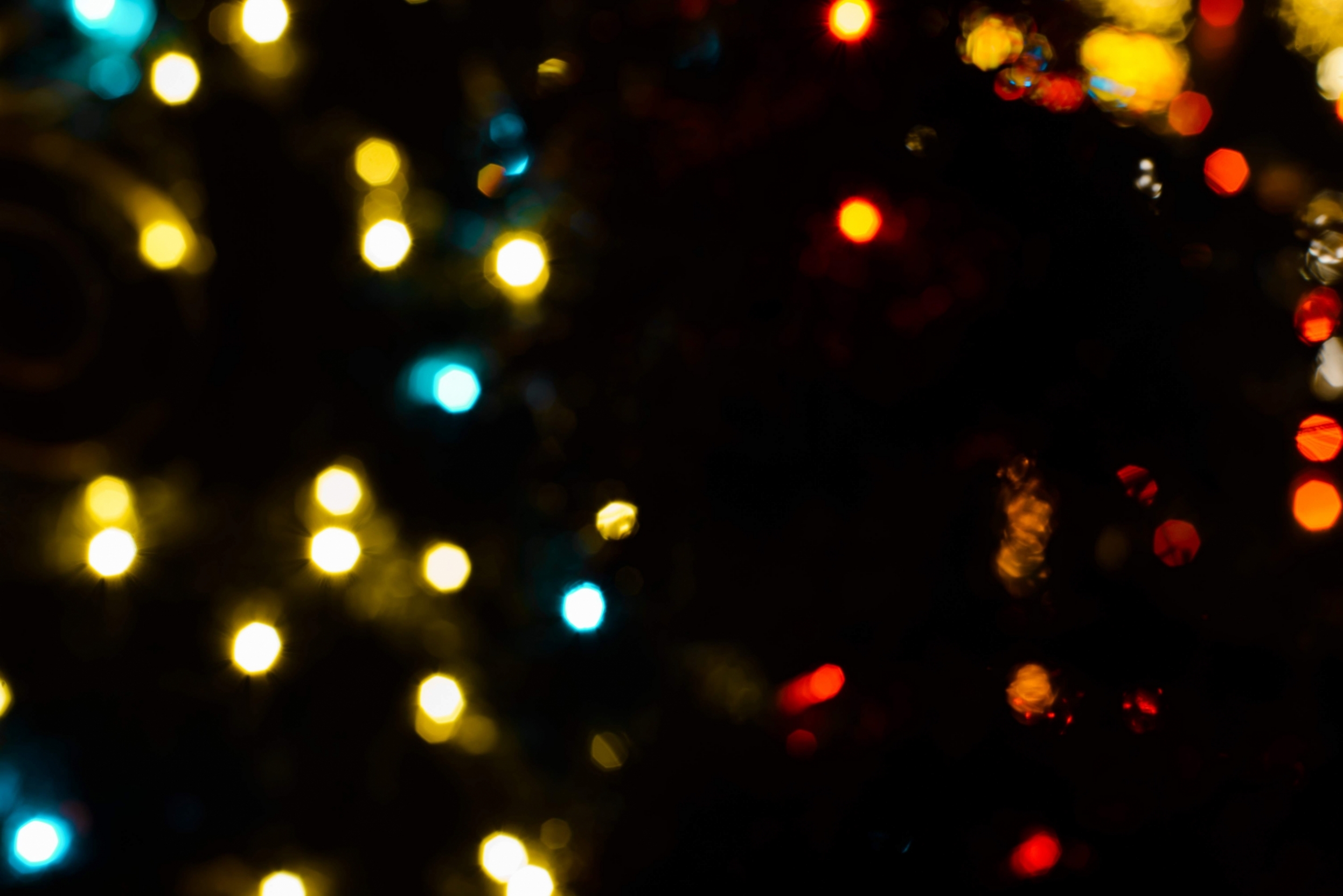 multicolored-christmas-street-lights-in-blur-fest-2022-01-31-21-57-10-utc.jpg