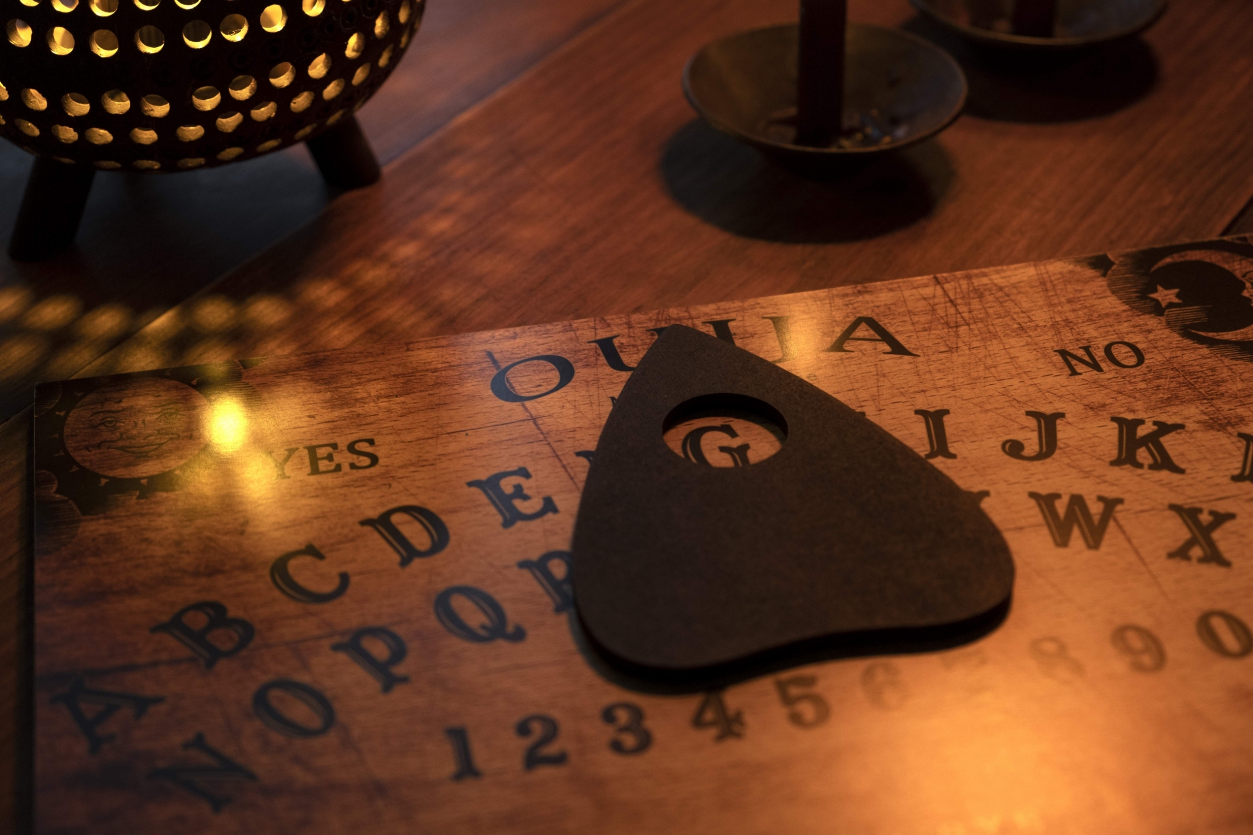 ouija-board-candle-arrangement.jpg