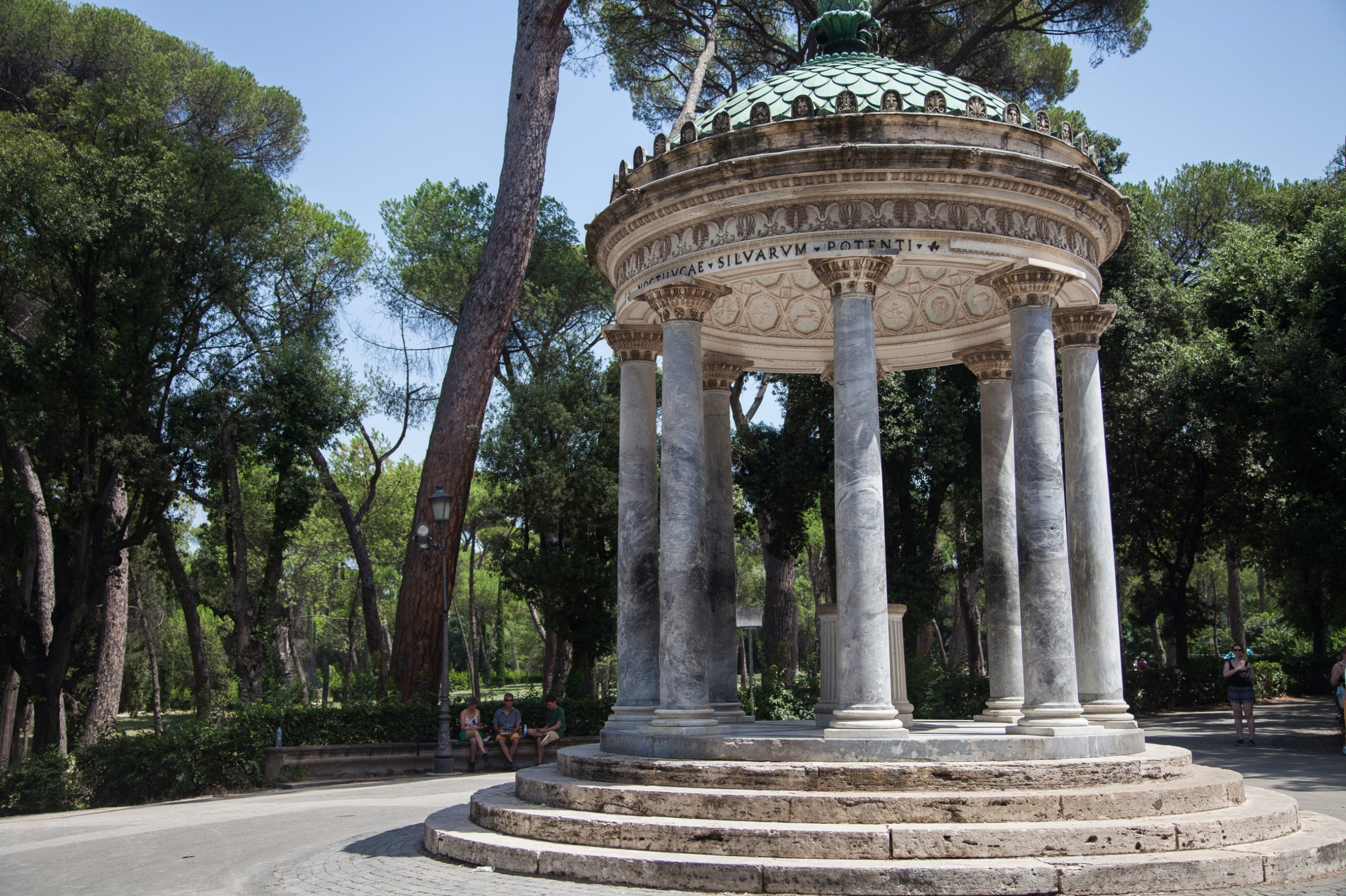 vecteezy_views-of-villa-borghese-in-rome-italy_27729797_680.jpg