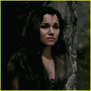 samantha-barks-sings-on-my-own-in-les-mis-trailer.jpg