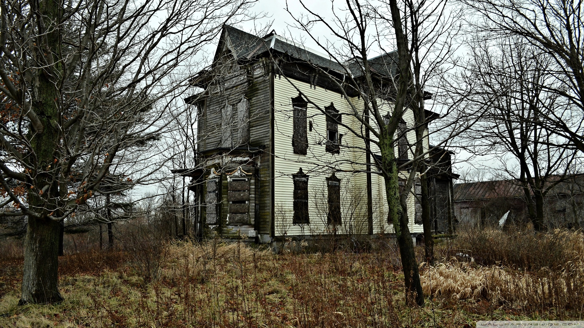 spooky_house-wallpaper-1920x1080.jpg