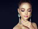 Face_Makeup_Manicure_Earrings_Beautiful_561822_1600x1200.jpg