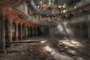 Haunting-and-Beautiful-Abandoned-Buildings-anjs-angels-37225115-990-658.jpg