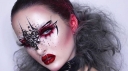 Terrifyingly-Creative-Halloween-Makeup-Looks-To-Try-16-1.jpg