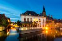 belgium-brugge-old-european-town-night-view-HANLP9D.jpg