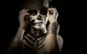 girl_makeup_mask_skeleton_decorations-583395.jpg