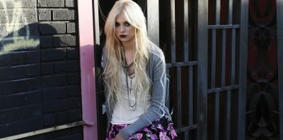 41310_taylor_momsen.jpg