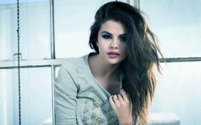 4456485-selena-gomez-wallpapers.jpg