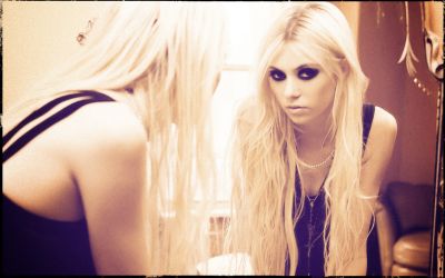 63070771-taylor-momsen-wallpapers.jpg