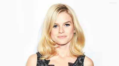 Alice-Eve-HD-Background.jpg