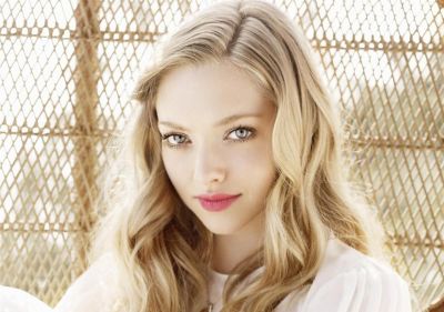 Amanda-Seyfried-Wallpapers.jpg