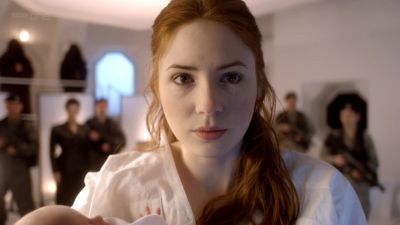 Amy-6x07-A-Good-Man-Goes-To-War-amy-pond-22901200-1920-1080.jpg