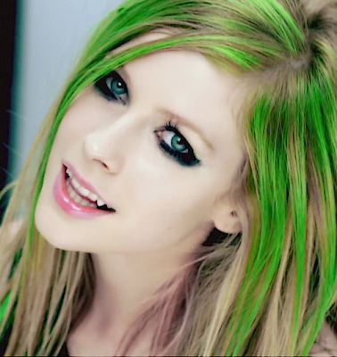 Avril2BLavigne2BSmile2BMusic2BVideo.png