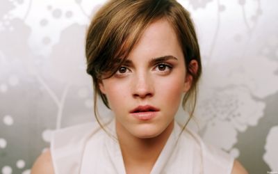 Emma-Watson-emma-watson-8948954-1920-1200.jpg