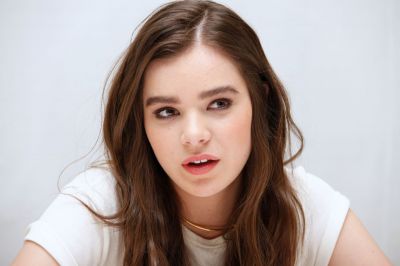 Hailee-Steinfeld.jpg