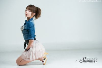 Heo-Yun-Mi-Denim-Jacket-05.jpg