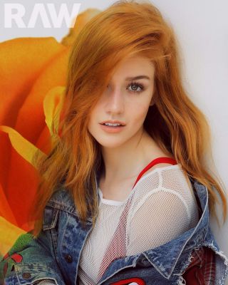 Katherine-McNamara-Sexy-Fappening-25-thefappening_us_.jpg