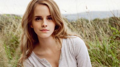 Latest-Emma-Watson-Wallpapers-2015-3~0.jpg