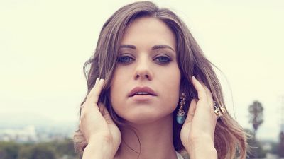 Lyndsy-Fonseca-Wallpapers-HD.jpg