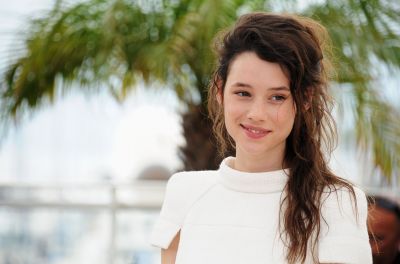 On-Our-Radar-Astrid-BergA22s-Frisbey-1.jpg