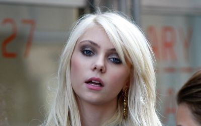 Taylor-Momsen-Free-HD-Wallpapers-.jpg