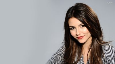 Victoria-Justice-Wallpaper.jpg