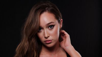 alycia-debnam-carey-2019-aj.jpg