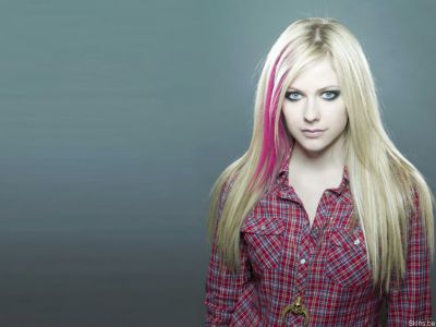 avril-lavigne-1024x768-28667.jpg