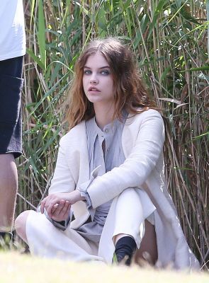 barbara-palvin-on-the-set-of-a-photoshoot-in-sydney-march-2015_1.jpg