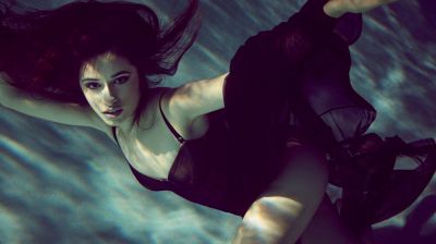 camila-cabello-black-dress-underwater-86-1366x768.jpg