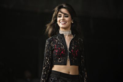 camila-cabello-wallpapers-30287-7826410.jpg