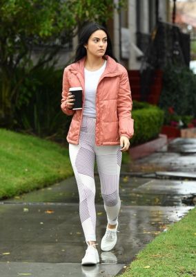 camila-mendes-out-and-about-in-vancouver-01-08-2019-2.jpg