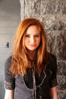 cef2da67540eda7757f014feb60cda6f--amy-pond-beautiful-redhead.jpg