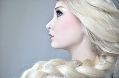 elsa_portrait___stock_by_mariaamanda-d7evc09.jpg