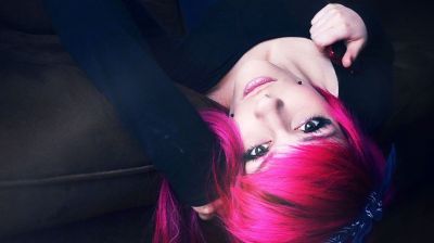 emo-girl-hd-background_3_1366x768~8.jpg