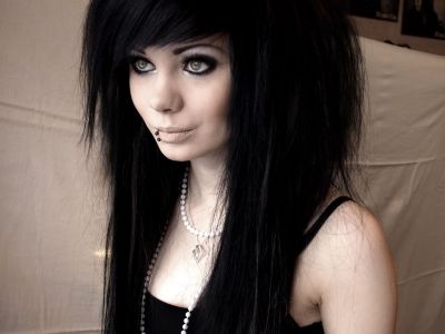 emo_scene_hair-penhahermess_blogspot_com-cute-emo-girl-hairstyle3.jpg