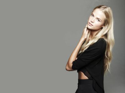 gabriella-wilde-wallpapers-57698-1152899.jpg