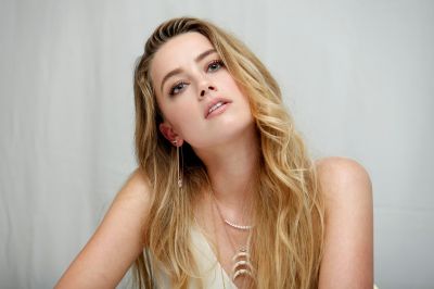 gorgeous-amber-heard-do.jpg