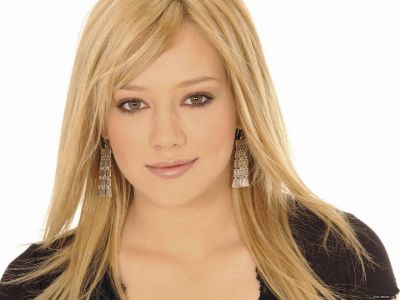 hilary_duff_wallpaper_5-normal.jpg