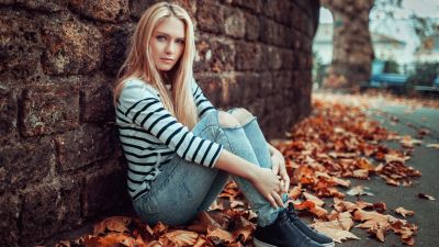 leaves-women-model-portrait-blonde-looking-at-viewer-589906-wallhere_com~8.jpg